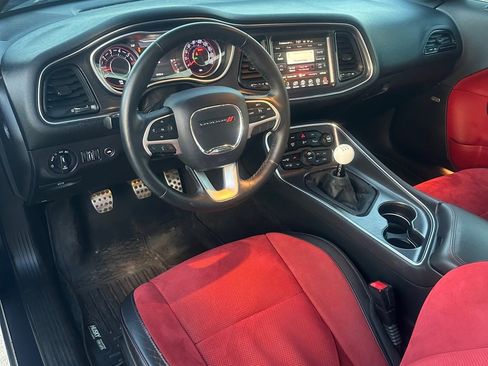 Used 2015 Dodge Challenger R/T Scat Pack w/ Leather Interior Group image 12