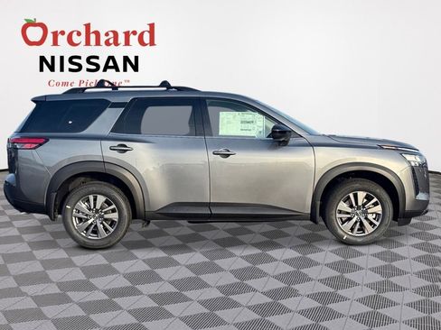 New 2026 Nissan Pathfinder SV image 6
