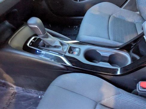 Used 2021 Toyota Corolla SE image 16