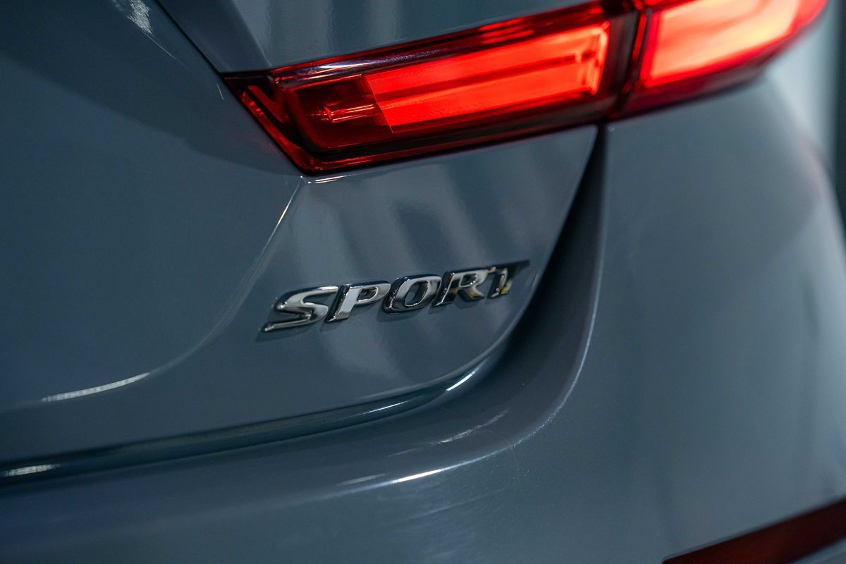 Used 2021 Honda Accord Sport image 12