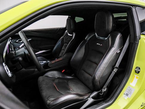 Used 2021 Chevrolet Camaro ZL1 image 35