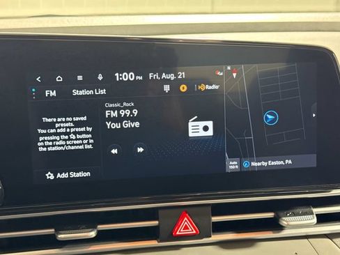 Used 2023 Hyundai Elantra SEL w/ Convenience Package FWD image 32