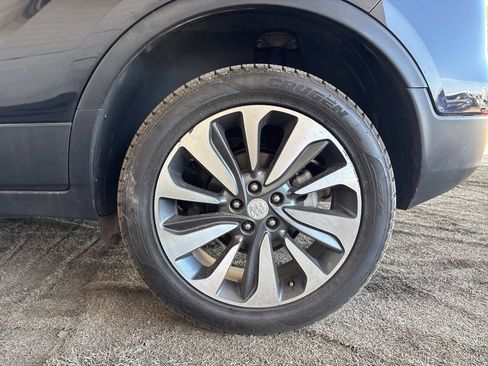 Used 2022 Buick Encore Preferred AWD/4WD image 21