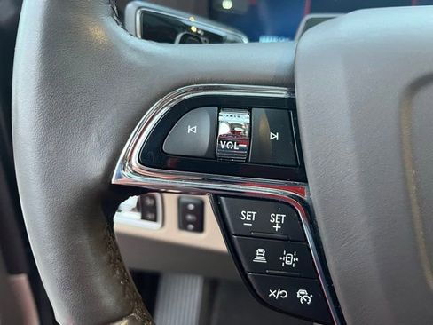 Used 2024 Lincoln Navigator Reserve image 17