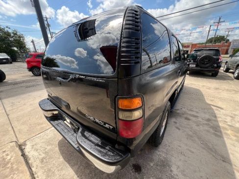Used 2004 Chevrolet Tahoe LS RWD image 5