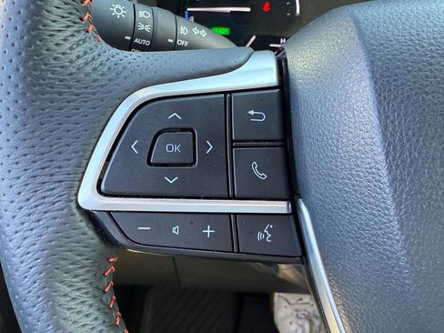 Certified 2024 Toyota Sienna XSE image 18