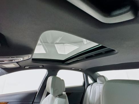 Used 2017 Audi A4 2.0T Premium Plus image 5