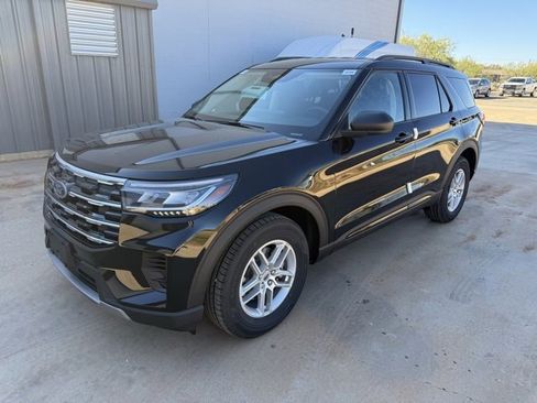 New 2026 Ford Explorer Active image 3