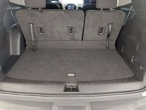 Certified 2020 Chevrolet Traverse LT FWD image 32