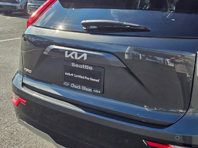 Certified 2023 Kia Niro Wind w/ Wind Preserve Package FWD image 17