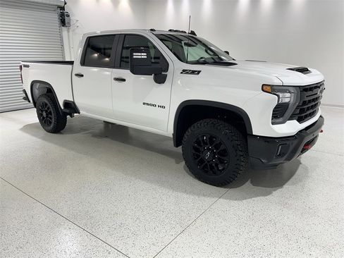 New 2026 Chevrolet Silverado 2500 LT w/ Trail Boss Package image 2