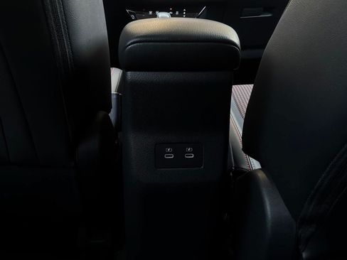Used 2026 Nissan Kicks SR FWD image 12