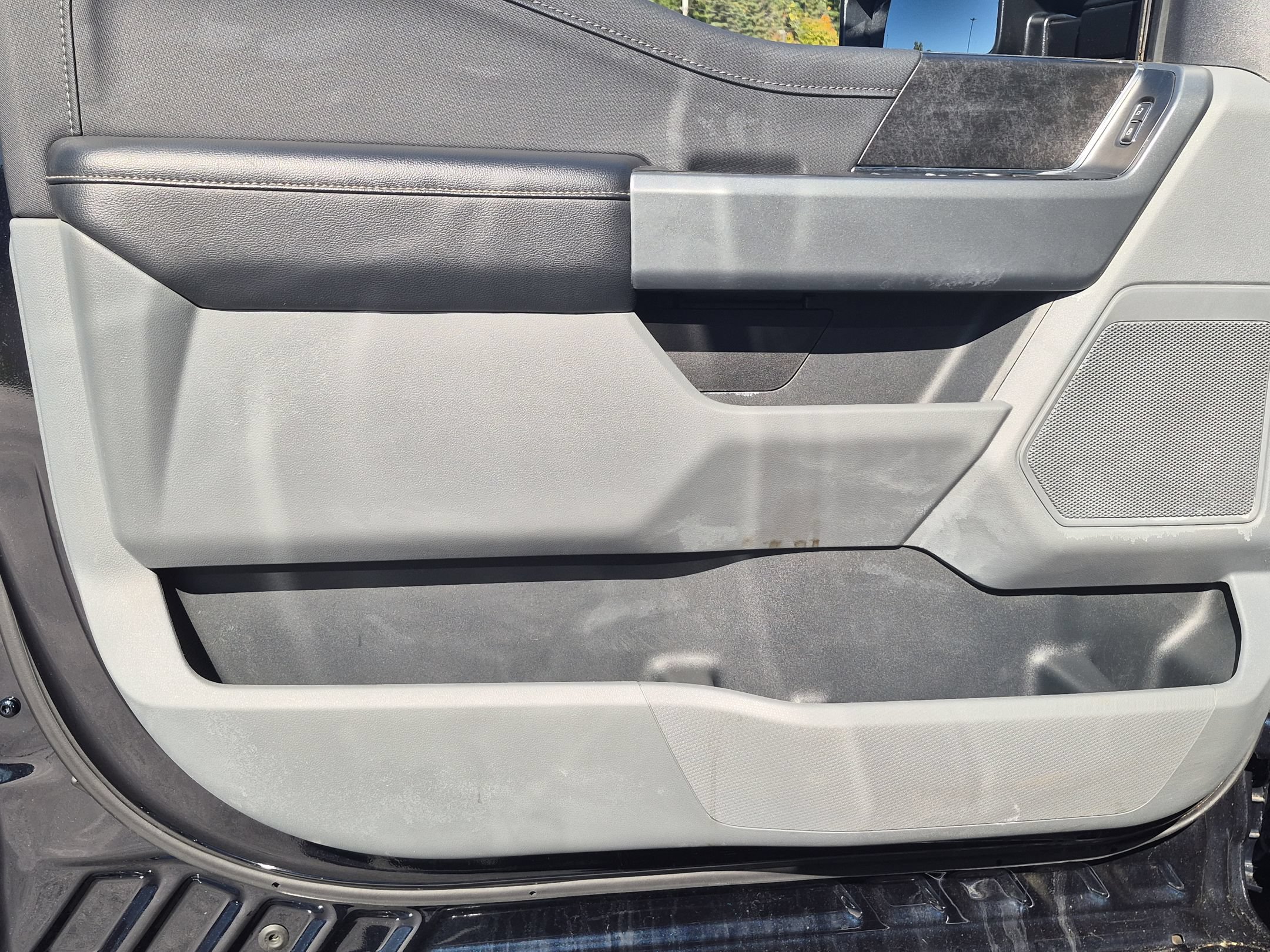 Used 2021 Ford F150 XLT w/ Equipment Group 302A High AWD/4WD image 9