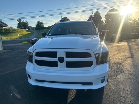 Used 2015 RAM 1500 Express AWD/4WD image 2