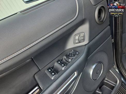 Used 2024 Ford Expedition XLT AWD/4WD image 11