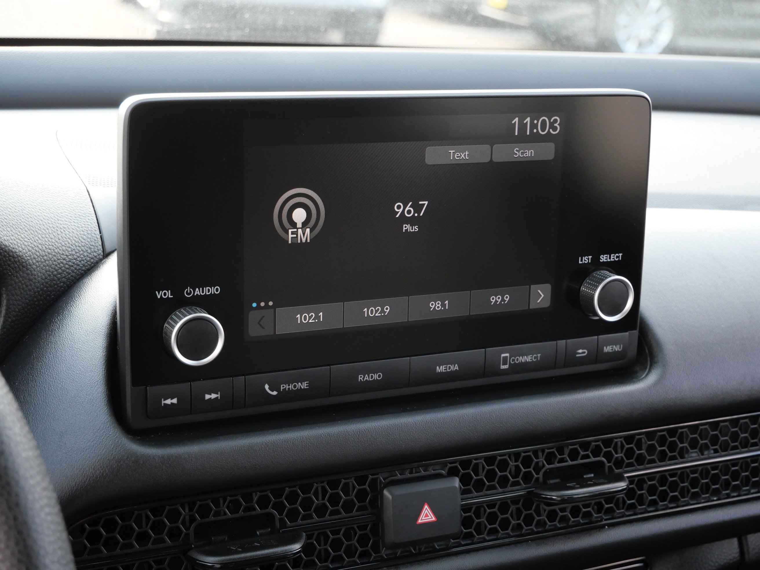Certified 2024 Honda HR-V LX image 22