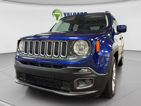 Used 2017 Jeep Renegade Latitude FWD image 9