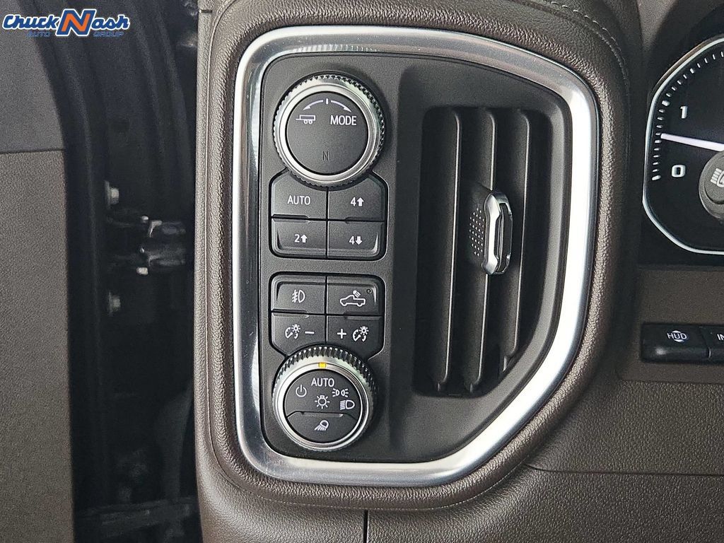 Used 2022 GMC Sierra 2500 Denali w/ Denali Black Diamond Edition AWD/4WD image 23
