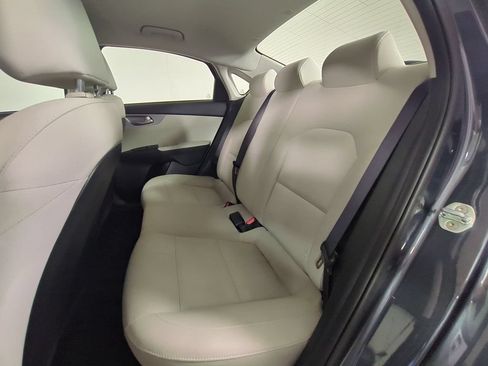 Used 2023 Kia Forte LXS w/ LXS Technology Package FWD image 14