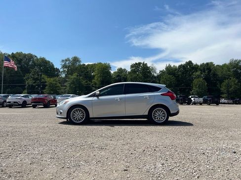 Used 2013 Ford Focus Titanium FWD image 16