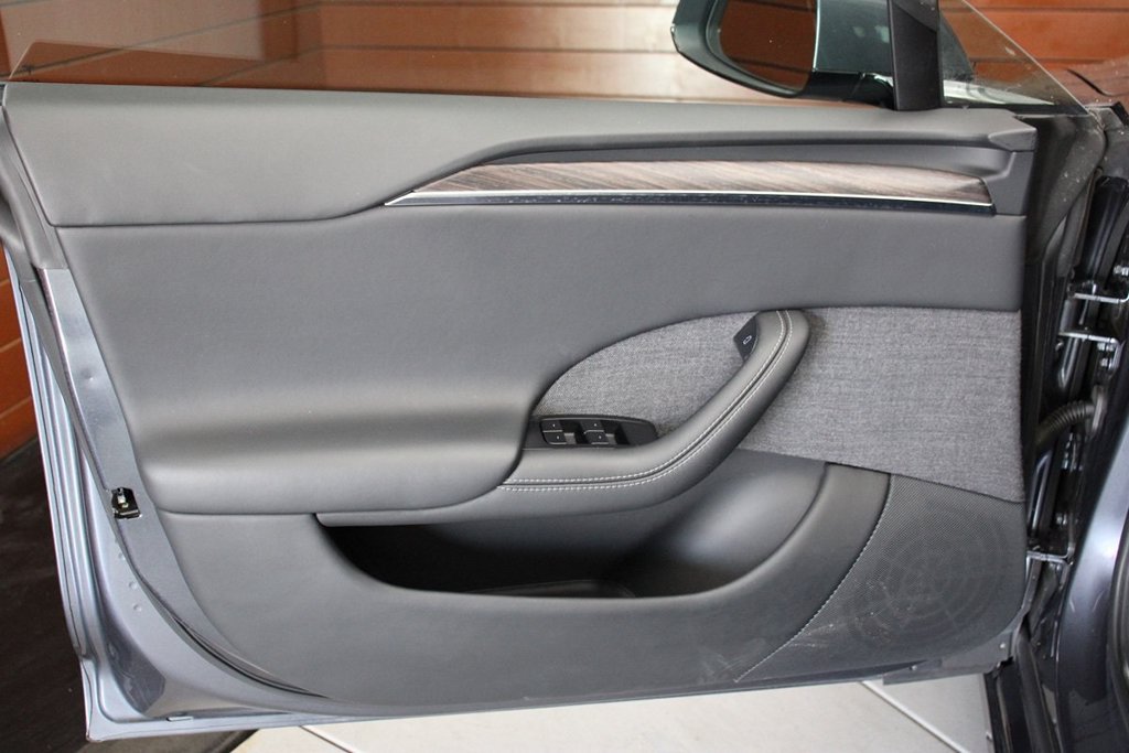 Used 2023 Tesla Model S AWD/4WD image 20