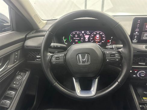 Certified 2024 Honda Accord Touring image 25