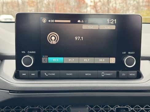 Certified 2025 Honda Accord SE image 13