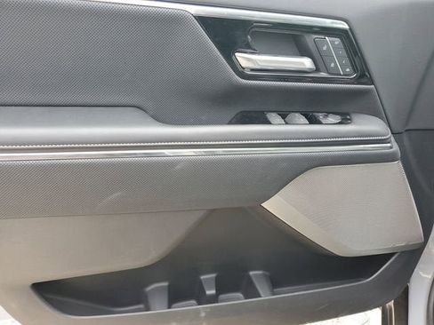 New 2025 GMC Sierra EV Denali image 18