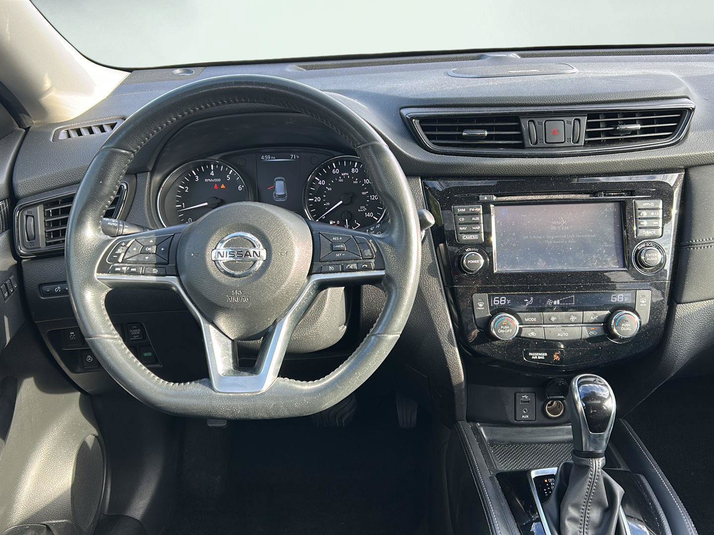 Used 2017 Nissan Rogue SL w/ SL Premium Package AWD/4WD image 7