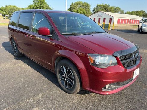 Used 2018 Dodge Grand Caravan SE FWD image 7