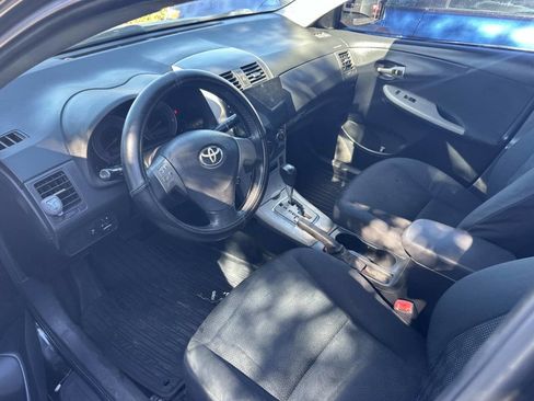 Used 2010 Toyota Corolla S image 8