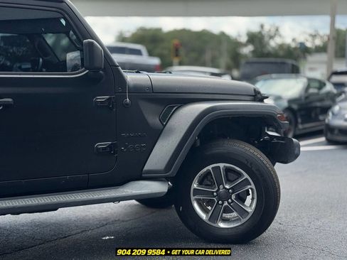 Used 2020 Jeep Wrangler Unlimited Sahara AWD/4WD image 8