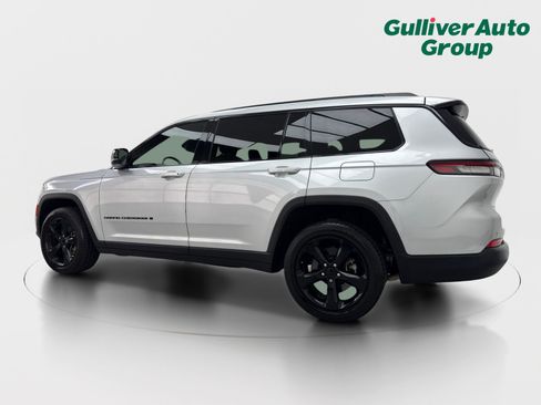 Used 2021 Jeep Grand Cherokee L Laredo RWD image 4