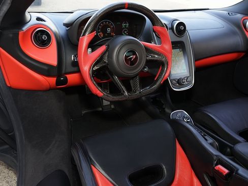 Used 2020 McLaren 600LT Base image 12