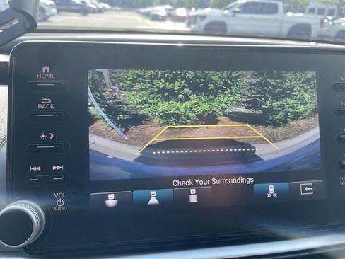 Used 2022 Honda Accord Touring image 8