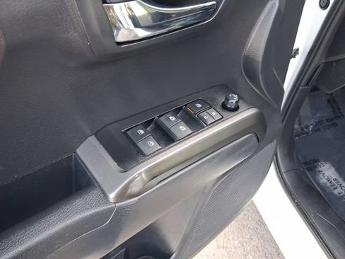 Used 2023 Toyota Tacoma TRD Sport RWD image 14