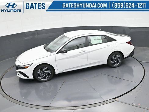 New 2025 Hyundai Elantra Sport image 53