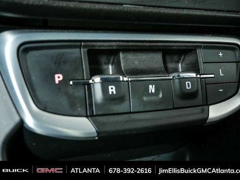 Used 2024 GMC Terrain SLE FWD image 15