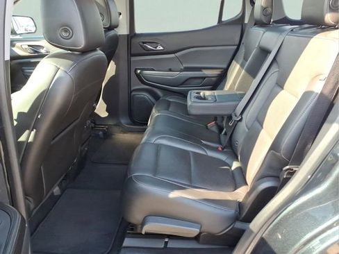 Used 2019 GMC Acadia SLT image 24