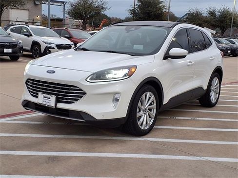 Used 2021 Ford Escape Titanium w/ Titanium Elite Package image 3