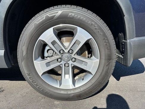 Certified 2025 Honda Pilot EX-L image 5