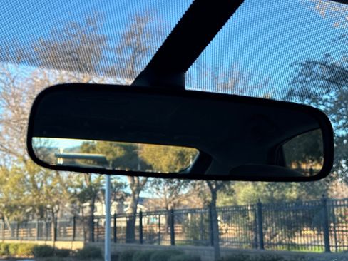 Used 2012 Toyota Prius Three image 25