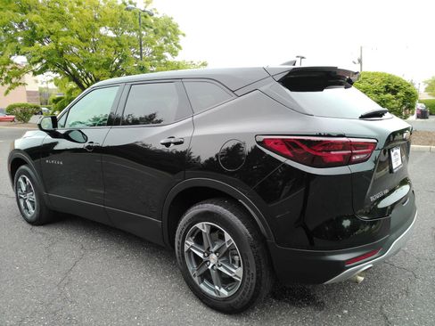 Used 2025 Chevrolet Blazer LT AWD/4WD image 4