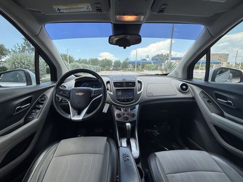 Used 2015 Chevrolet Trax LT w/ LT Plus Package FWD image 2