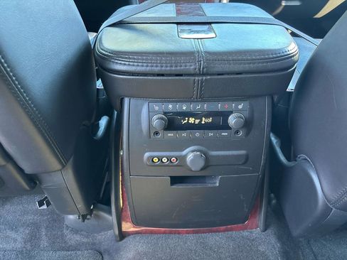 Used 2008 Cadillac Escalade AWD image 9