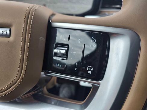 Used 2023 Land Rover Range Rover Autobiography image 32