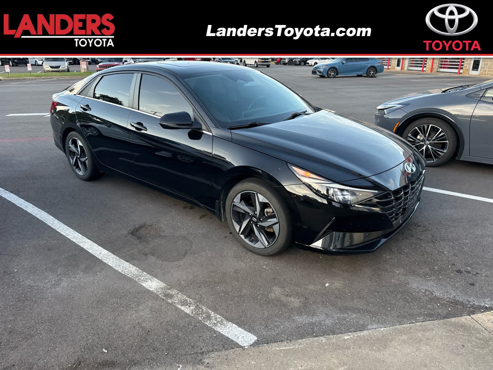 Used 2023 Hyundai Elantra Limited FWD image 1