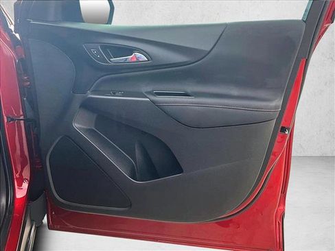 Certified 2024 Chevrolet Equinox RS image 19