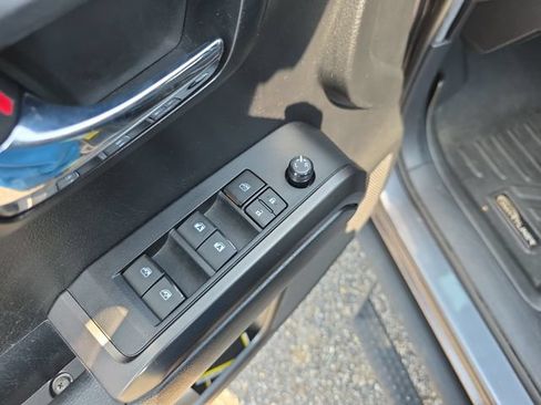Used 2021 Toyota Tacoma TRD Sport w/ Technology Package RWD image 17