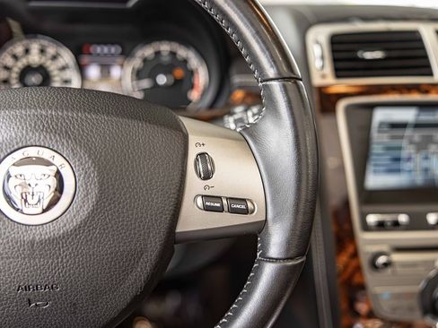 Used 2011 Jaguar XK Convertible image 26